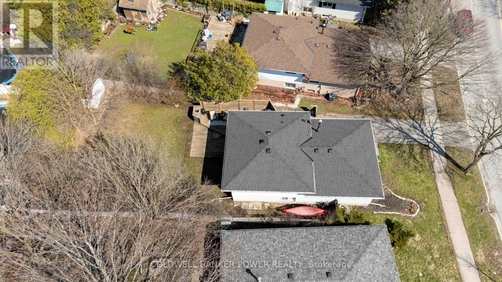 402 Ferndale Avenue, London South, Ontario  N6C 2Y8 - Photo 35 - X12977404