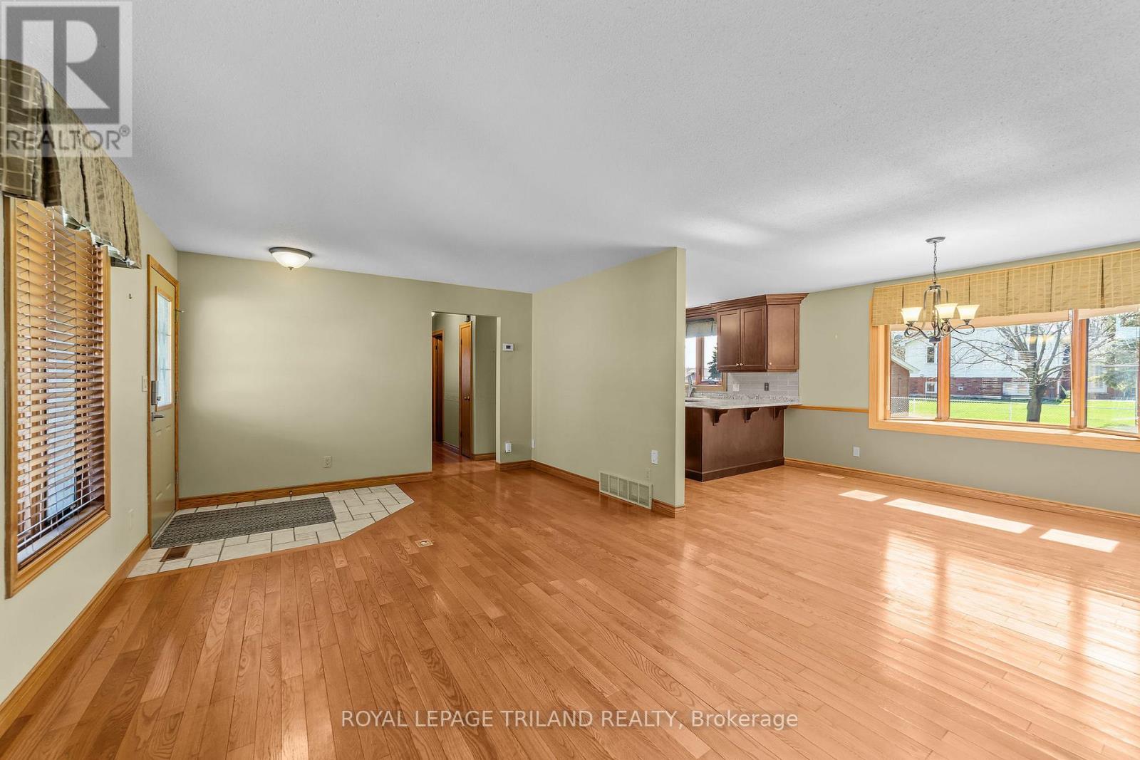 3 Durham Street, Newbury, Ontario  N0L 1Z0 - Photo 20 - X12977518