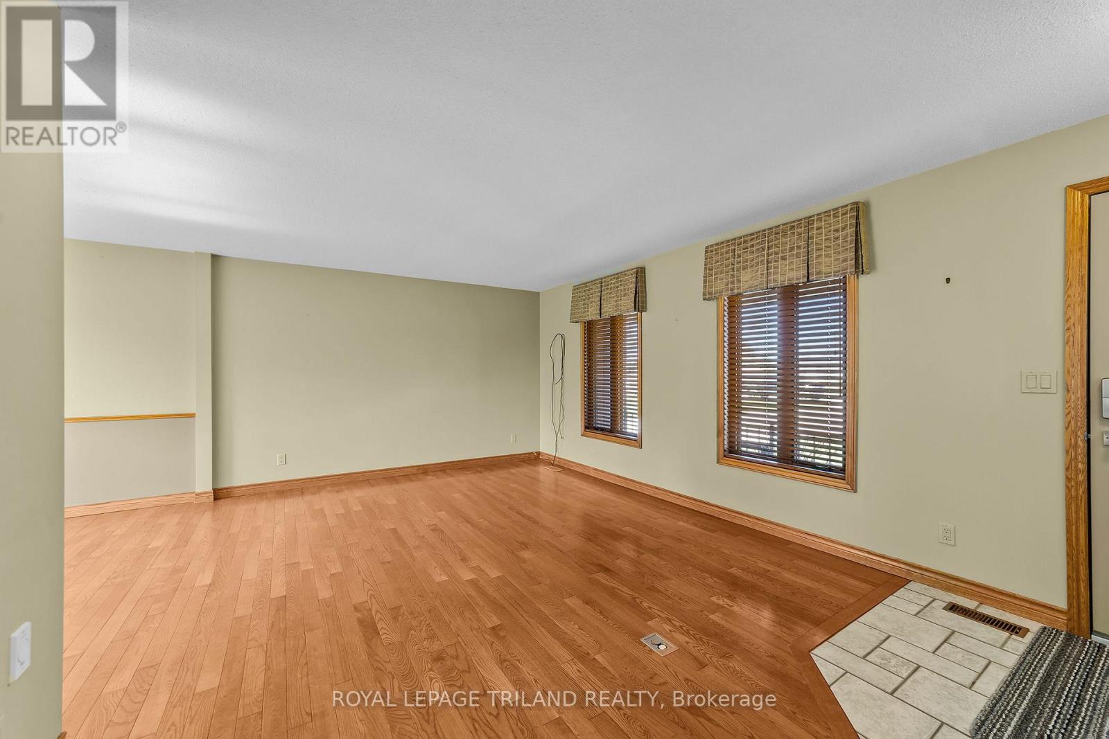 3 Durham Street, Newbury, Ontario  N0L 1Z0 - Photo 22 - X12977518