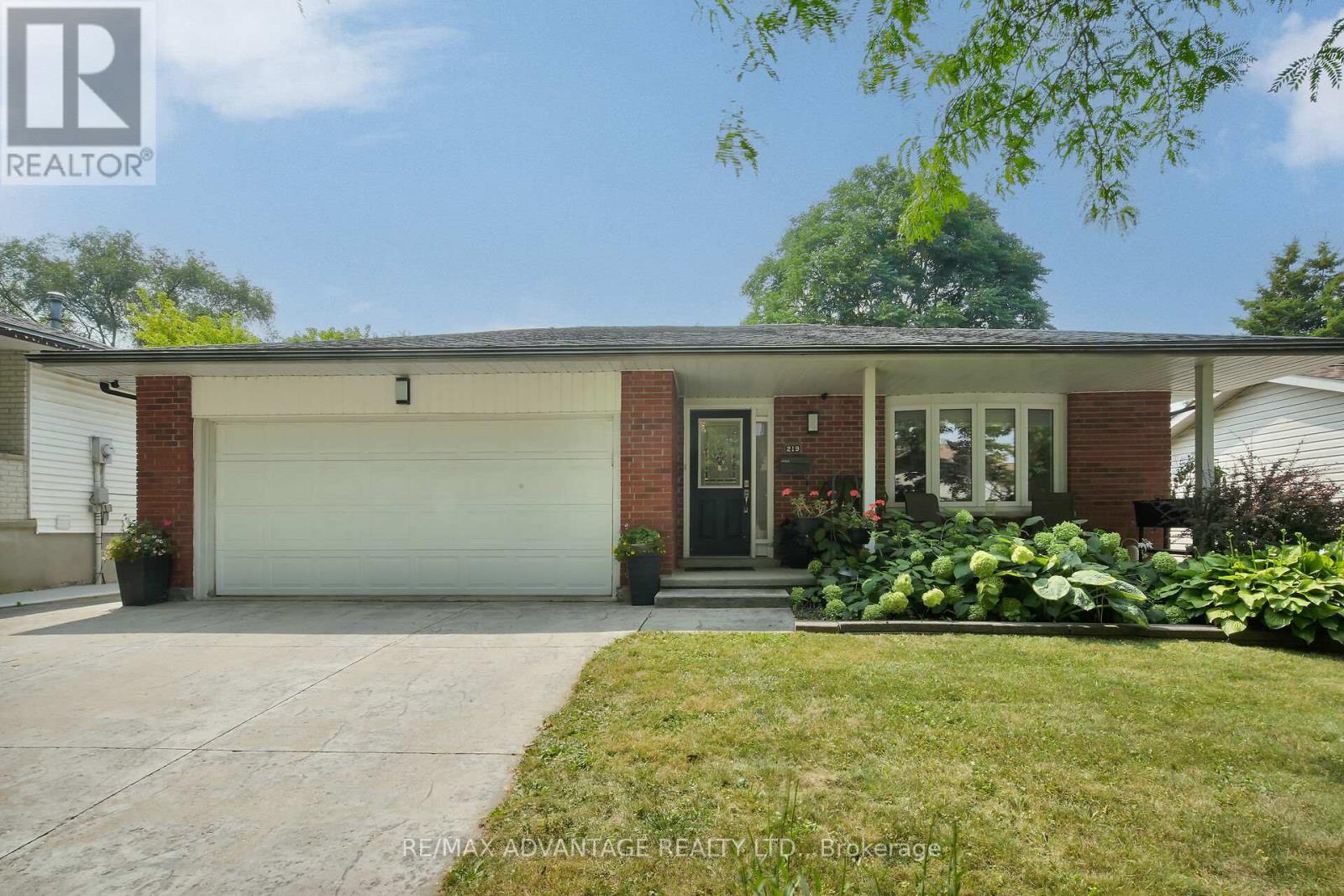 219 HIGHVIEW AVENUE W, London South, Ontario