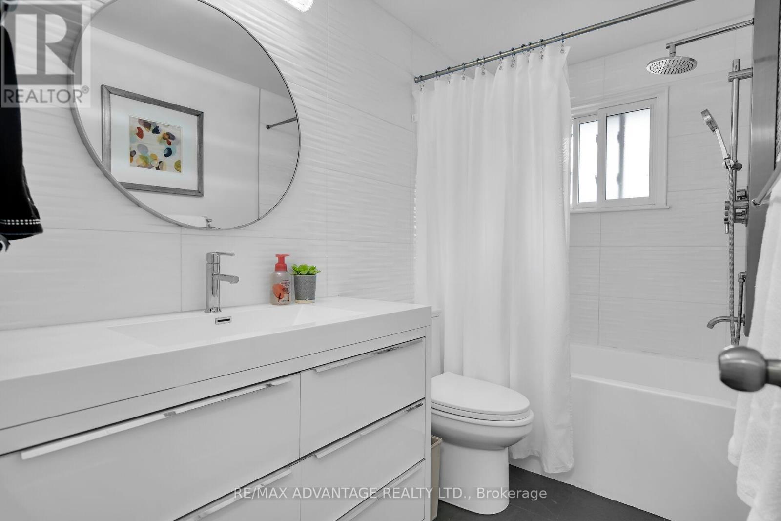 219 Highview Avenue W, London South, Ontario  N6J 4C8 - Photo 17 - X12977748