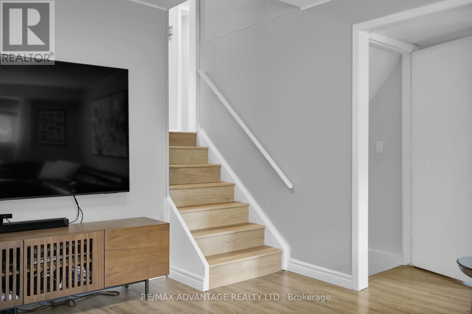 219 Highview Avenue W, London South, Ontario  N6J 4C8 - Photo 22 - X12977748