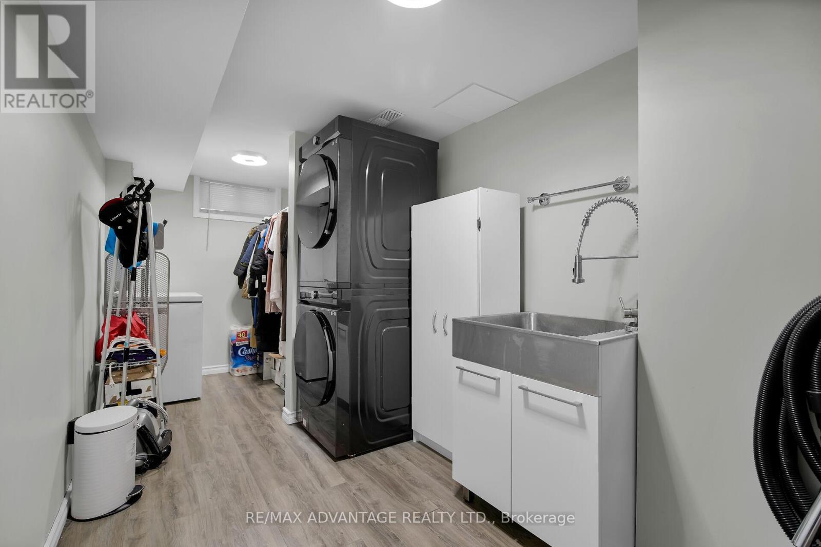 219 Highview Avenue W, London South, Ontario  N6J 4C8 - Photo 36 - X12977748