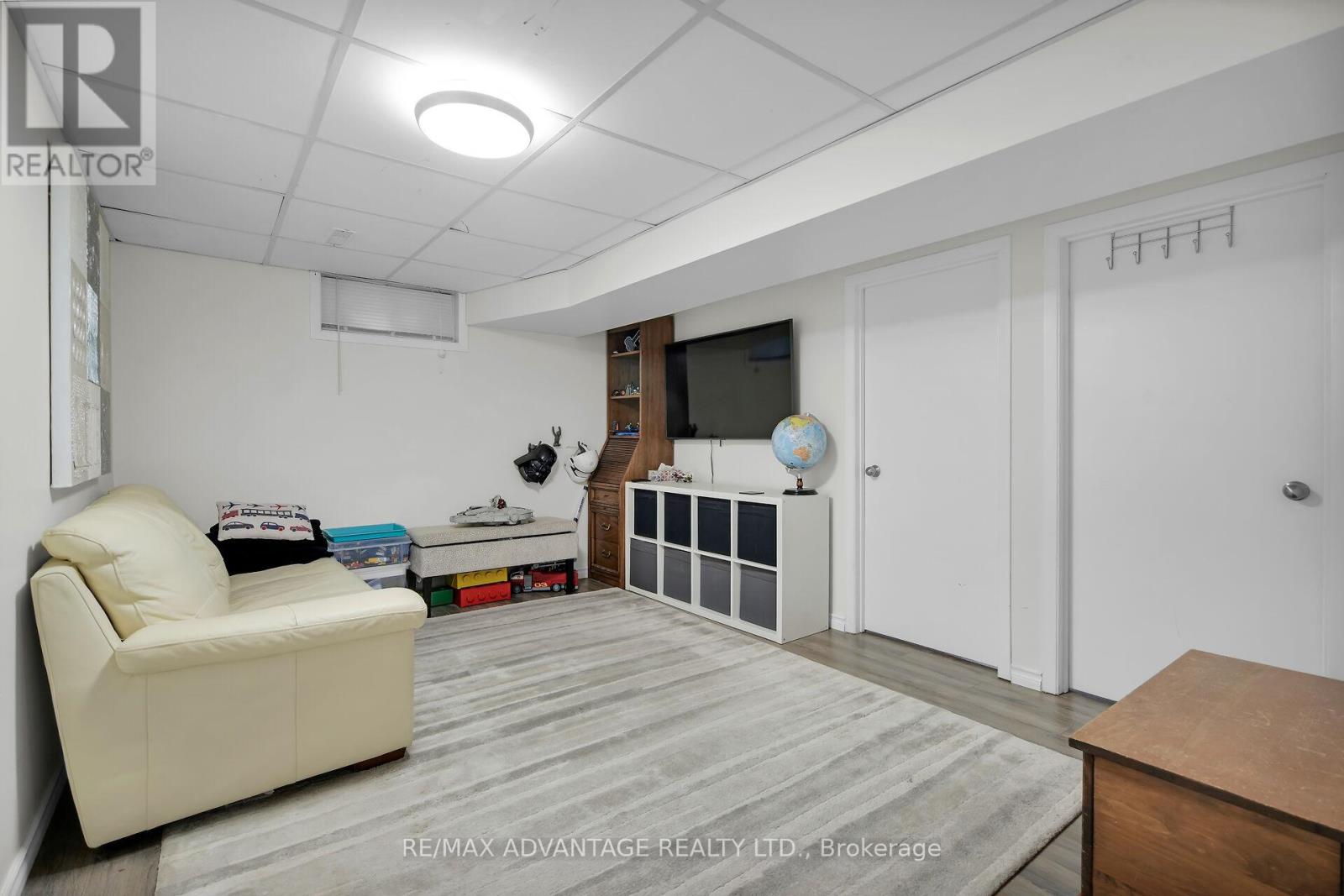 219 Highview Avenue W, London South, Ontario  N6J 4C8 - Photo 37 - X12977748