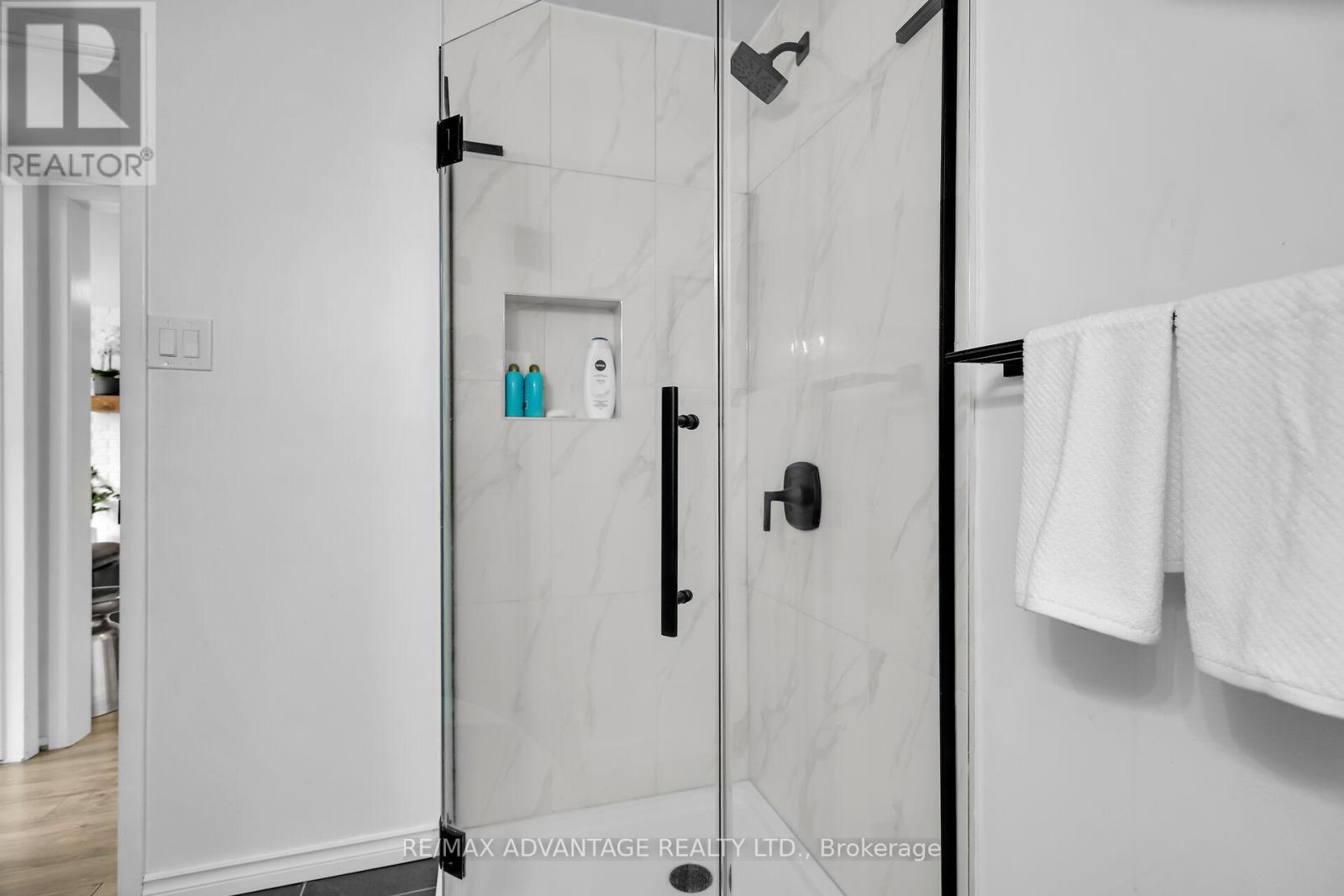 219 Highview Avenue W, London South, Ontario  N6J 4C8 - Photo 38 - X12977748