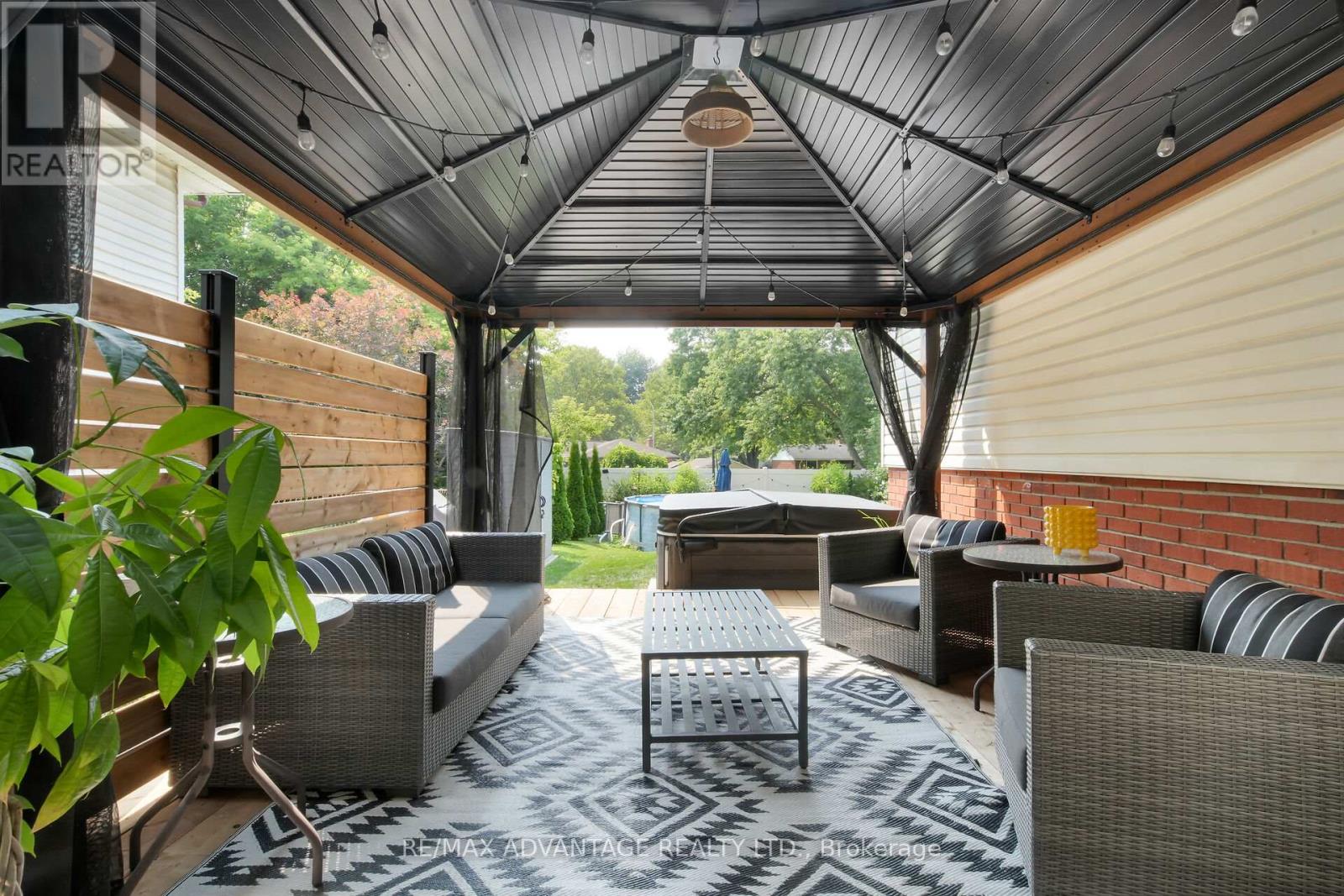 219 Highview Avenue W, London South, Ontario  N6J 4C8 - Photo 43 - X12977748