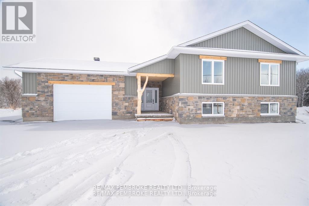 95 Mud Lake Road, Laurentian Valley, Ontario  K8A 6W4 - Photo 3 - X12977480