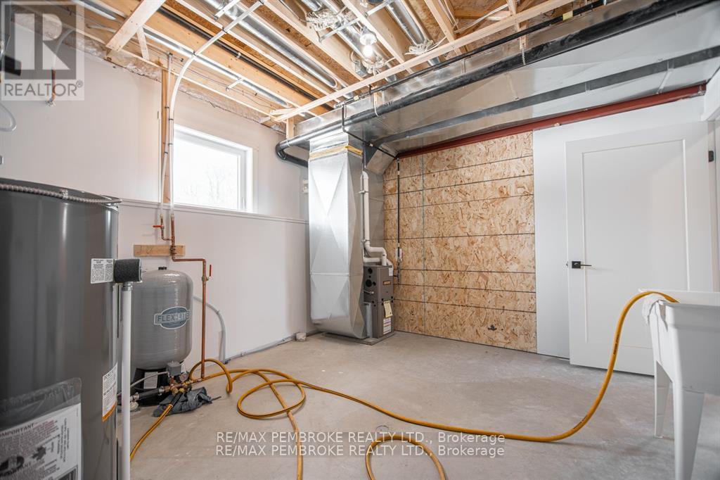 95 Mud Lake Road, Laurentian Valley, Ontario  K8A 6W4 - Photo 30 - X12977480