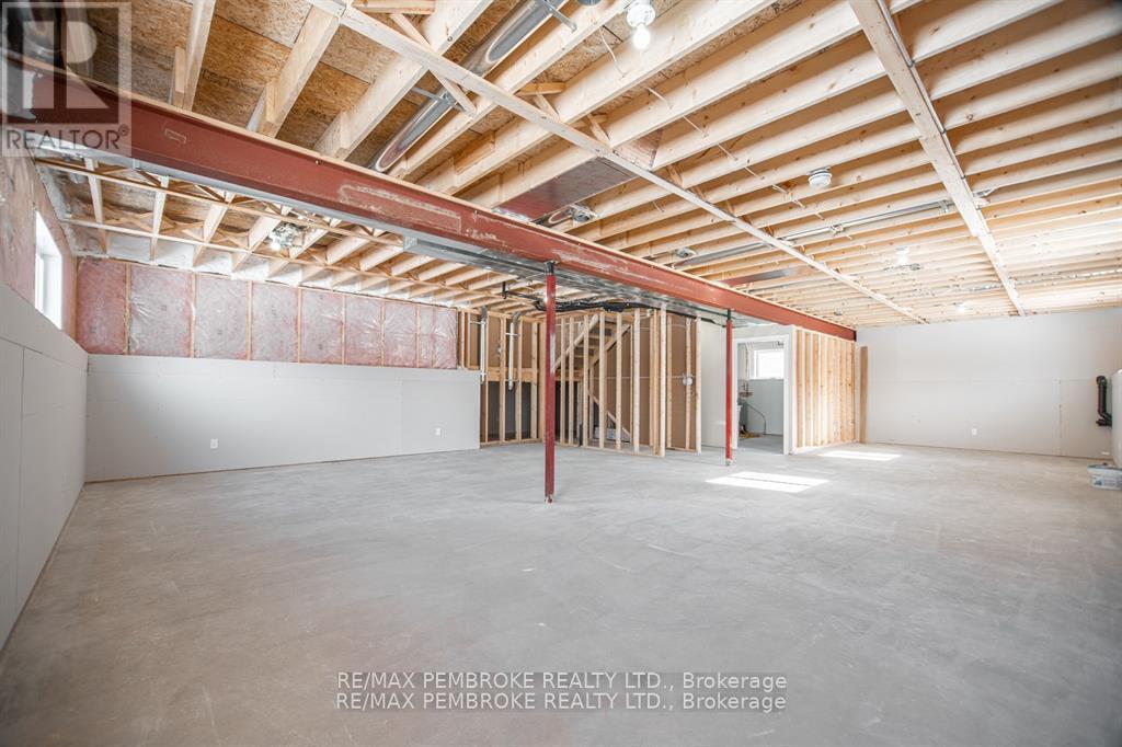 95 Mud Lake Road, Laurentian Valley, Ontario  K8A 6W4 - Photo 32 - X12977480