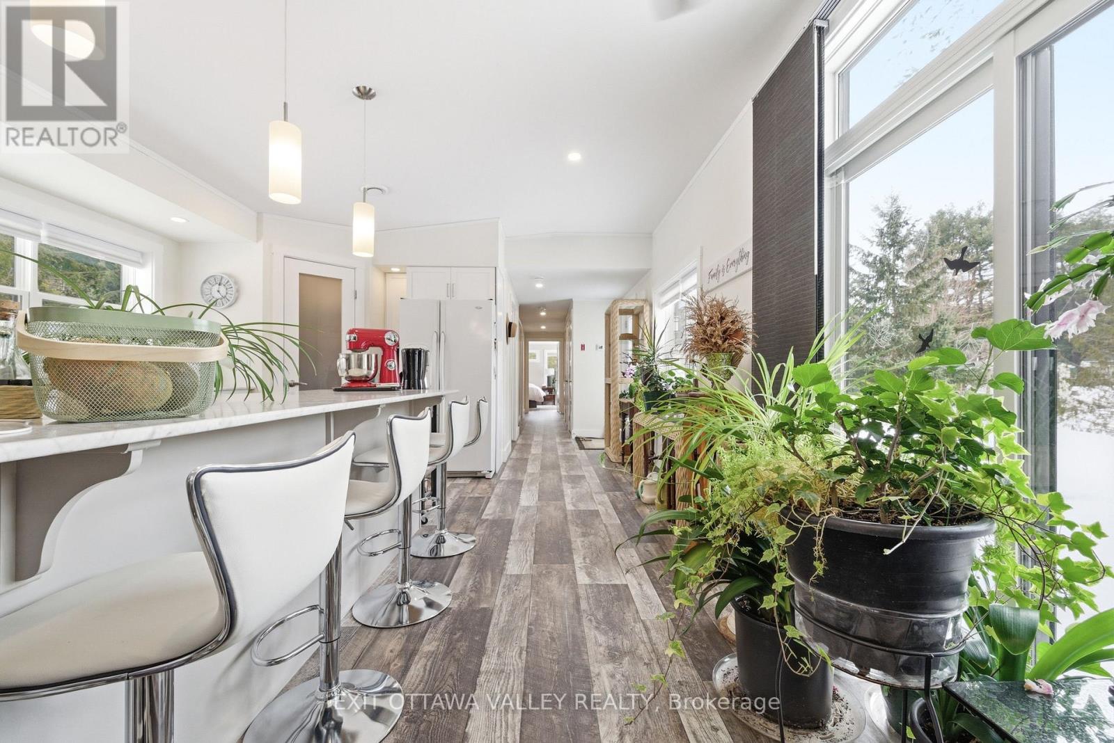 23 Hunters Run Lane, Laurentian Hills, Ontario  K0J 1P0 - Photo 15 - X12977702