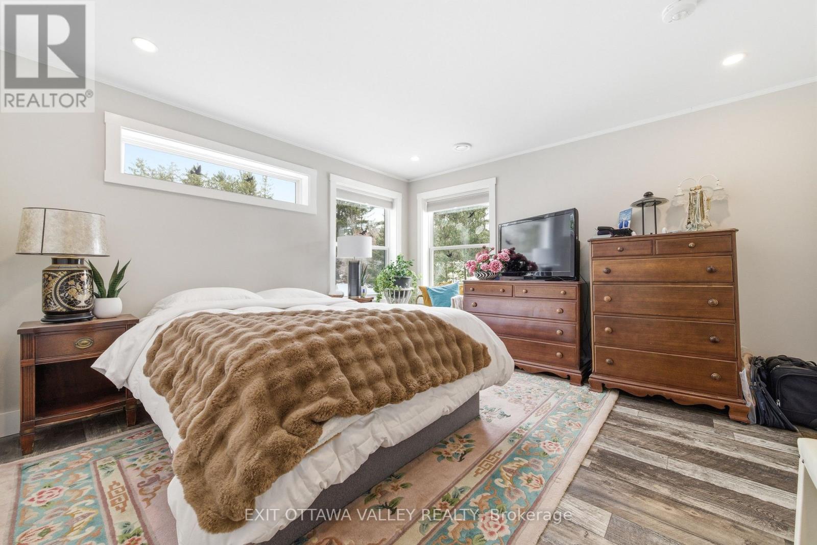 23 Hunters Run Lane, Laurentian Hills, Ontario  K0J 1P0 - Photo 26 - X12977702