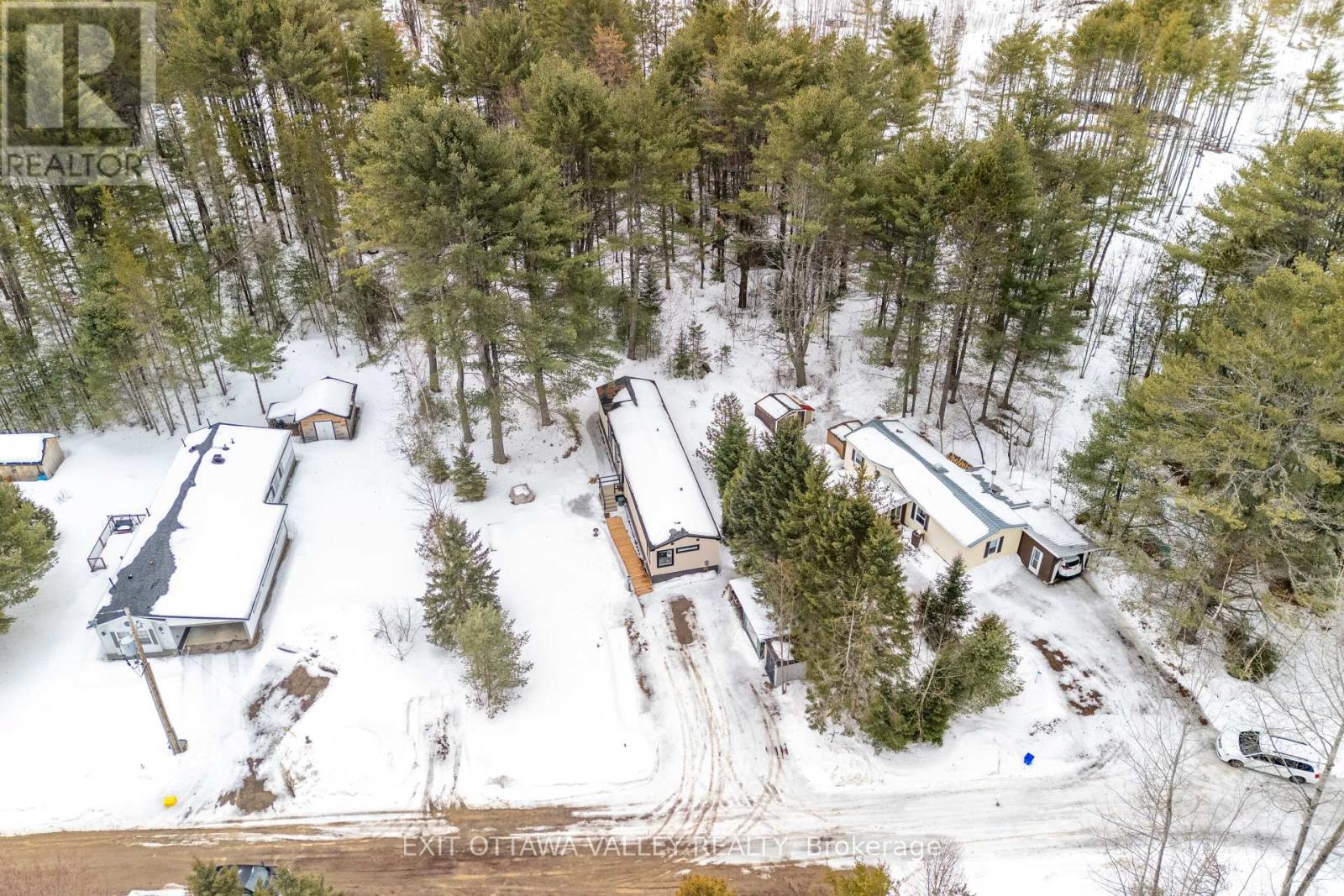 23 Hunters Run Lane, Laurentian Hills, Ontario  K0J 1P0 - Photo 30 - X12977702