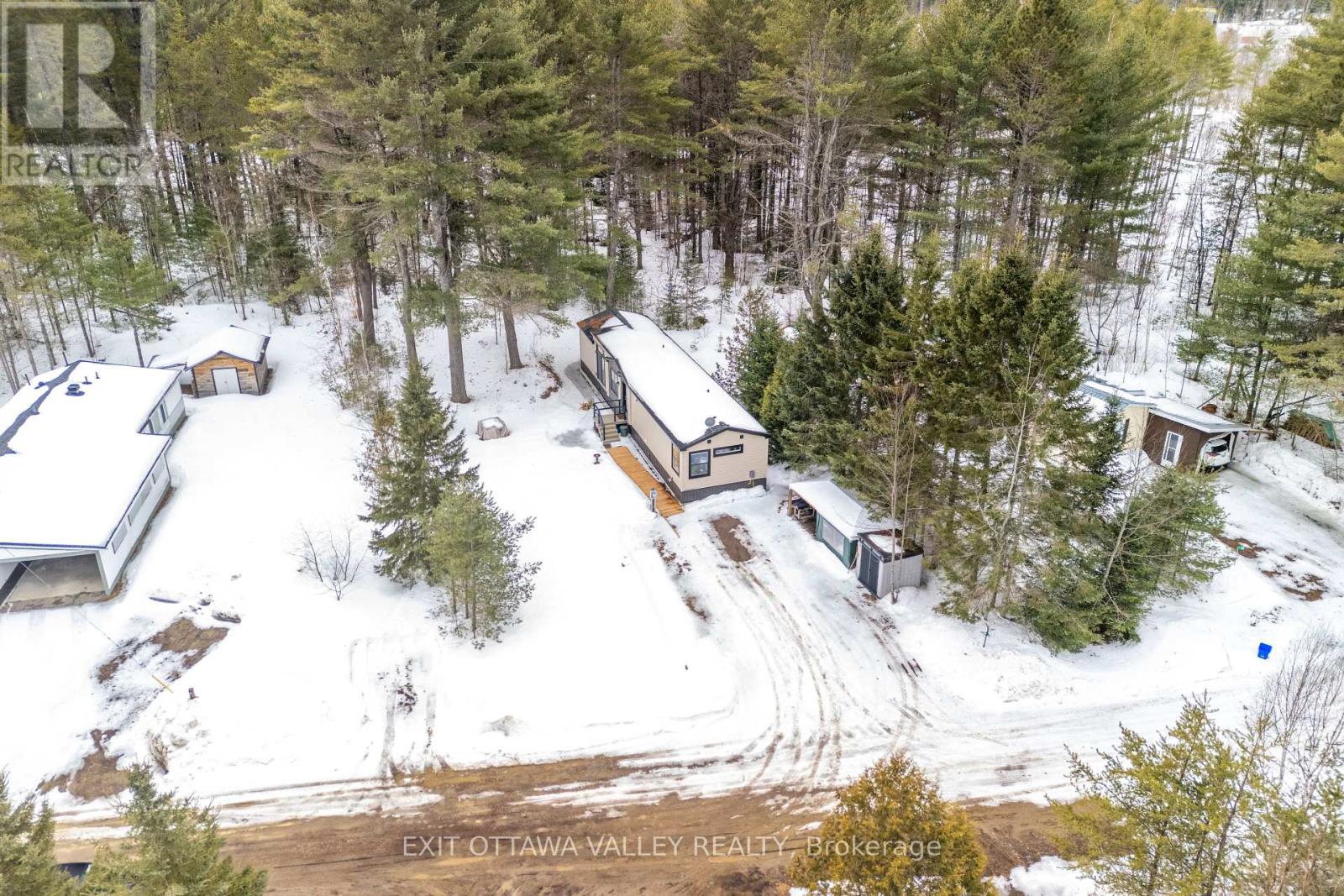 23 Hunters Run Lane, Laurentian Hills, Ontario  K0J 1P0 - Photo 32 - X12977702