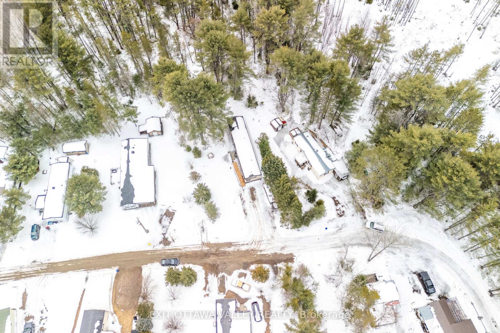 23 Hunters Run Lane, Laurentian Hills, Ontario  K0J 1P0 - Photo 34 - X12977702