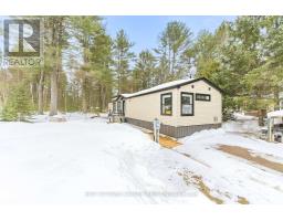 23 HUNTERS RUN LANE, Laurentian Hills, Ontario