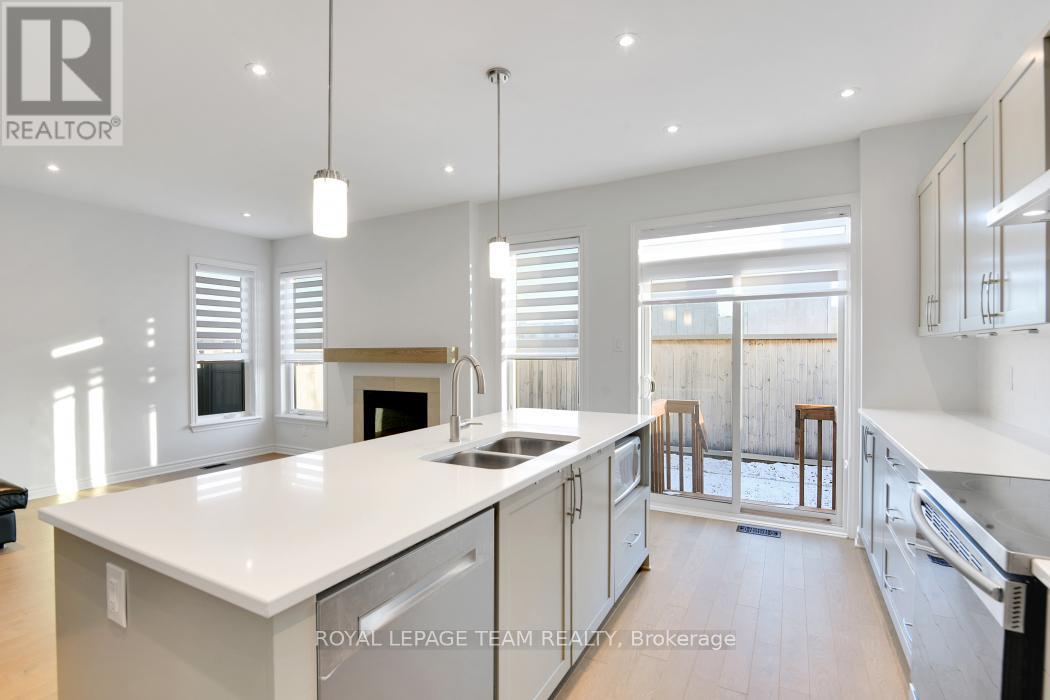 102 Crevasse Road, Ottawa, Ontario  K1W 0P9 - Photo 16 - X12977400