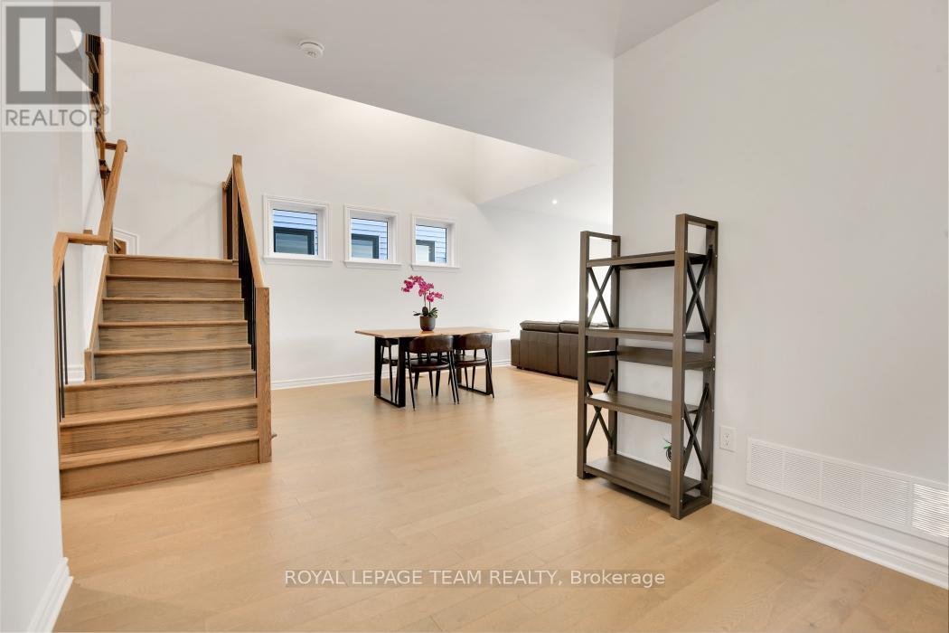 102 Crevasse Road, Ottawa, Ontario  K1W 0P9 - Photo 8 - X12977400