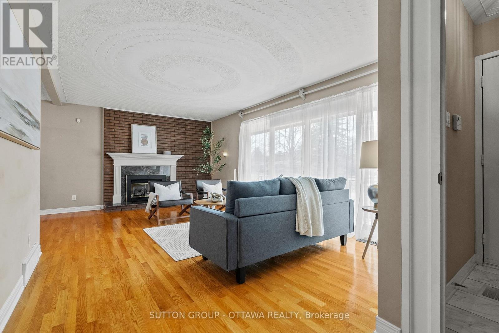 9 Aberfeldy Street, Ottawa, Ontario  K2H 6H6 - Photo 11 - X12977584