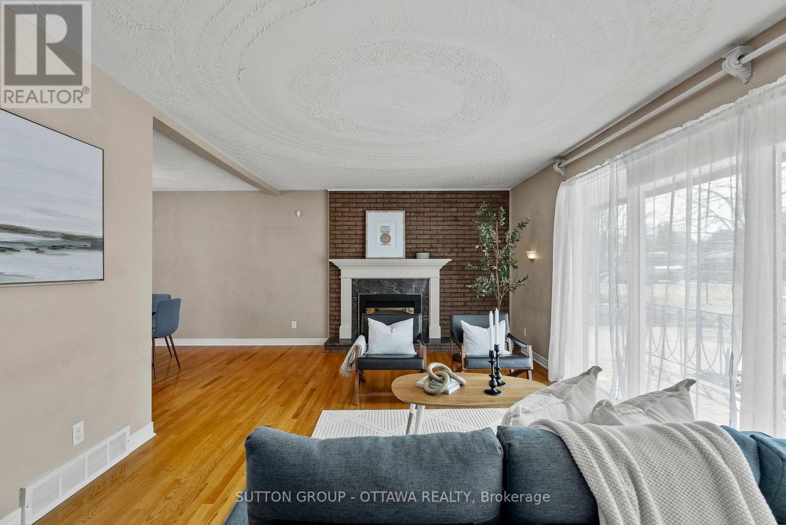 9 Aberfeldy Street, Ottawa, Ontario  K2H 6H6 - Photo 12 - X12977584