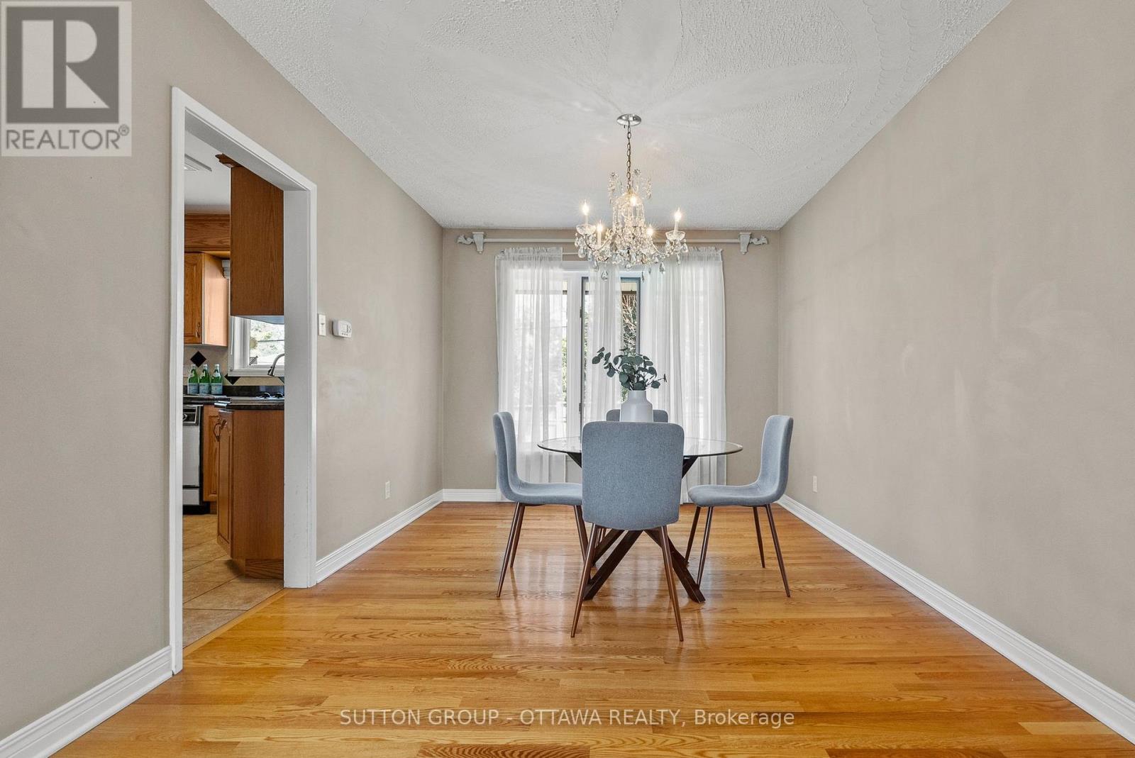 9 Aberfeldy Street, Ottawa, Ontario  K2H 6H6 - Photo 16 - X12977584