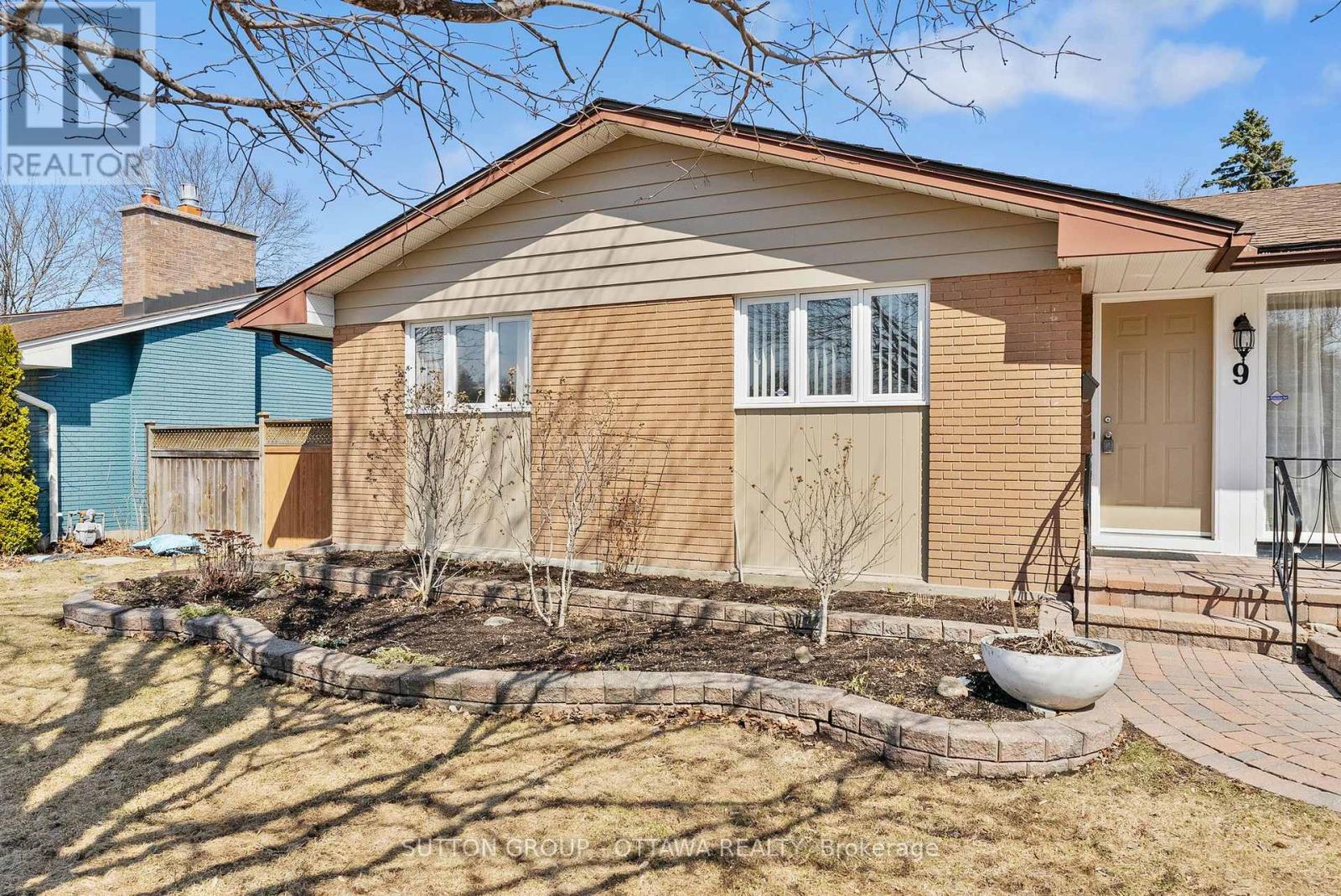 9 Aberfeldy Street, Ottawa, Ontario  K2H 6H6 - Photo 49 - X12977584