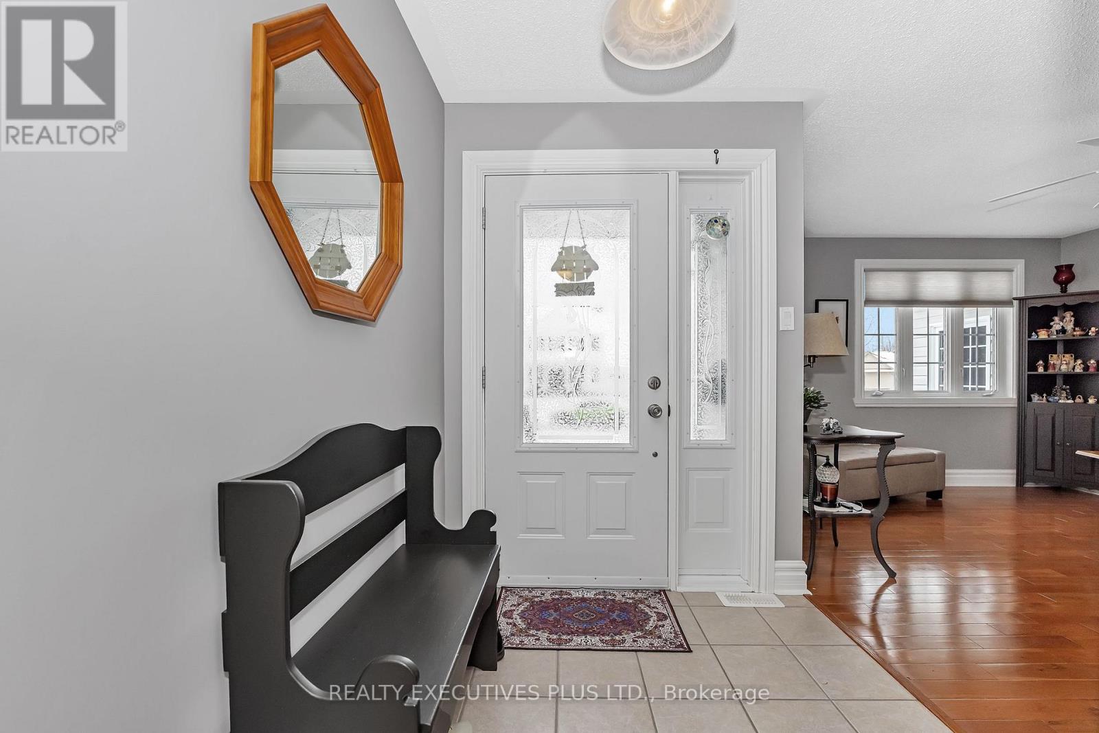 11 Grove Street, South Dundas, Ontario  K0E 1K0 - Photo 5 - X12977634