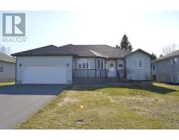 11 GROVE STREET, South Dundas, Ontario