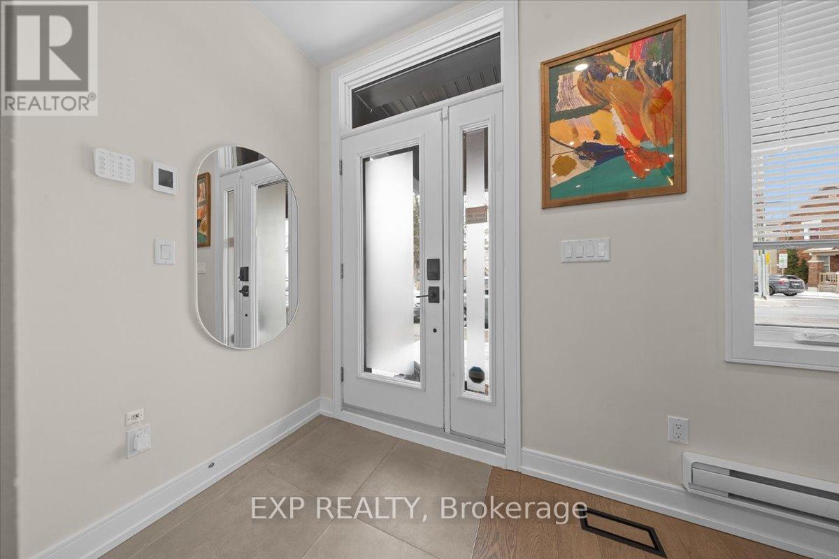 185 Deschamps Avenue, Ottawa, Ontario  K1L 5Z3 - Photo 4 - X12977644