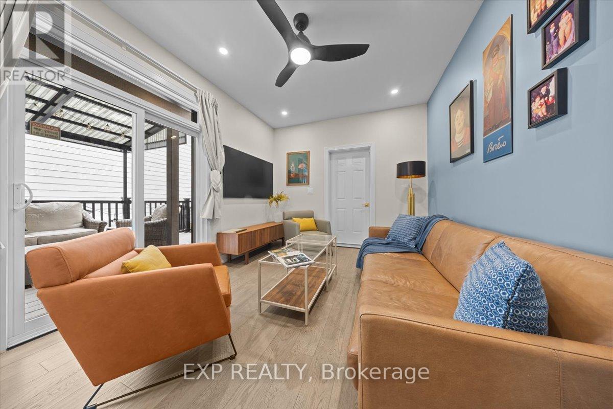 185 Deschamps Avenue, Ottawa, Ontario  K1L 5Z3 - Photo 6 - X12977644