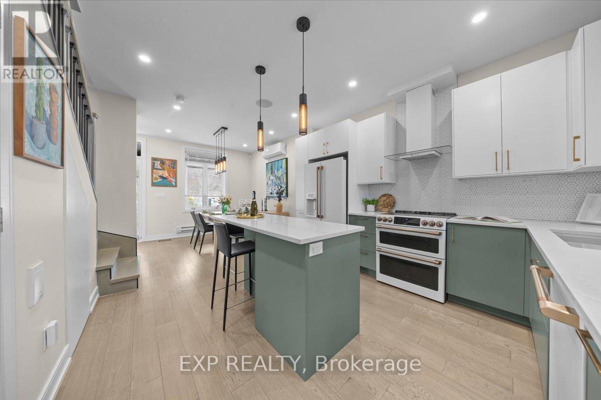 185 Deschamps Avenue, Ottawa, Ontario  K1L 5Z3 - Photo 8 - X12977644