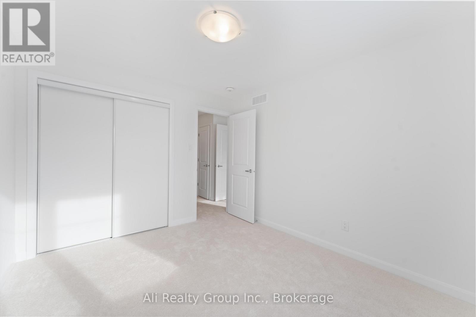 661 Hamsa Street, Ottawa, Ontario  K2J 6Z7 - Photo 26 - X12977732