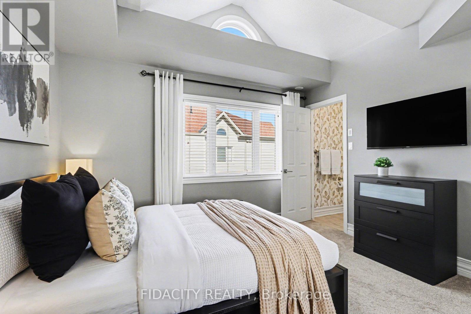 K - 139 Harthill Way, Ottawa, Ontario  K2J 5V1 - Photo 15 - X12977736