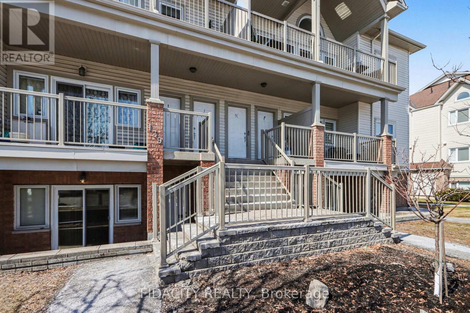 K - 139 Harthill Way, Ottawa, Ontario  K2J 5V1 - Photo 2 - X12977736