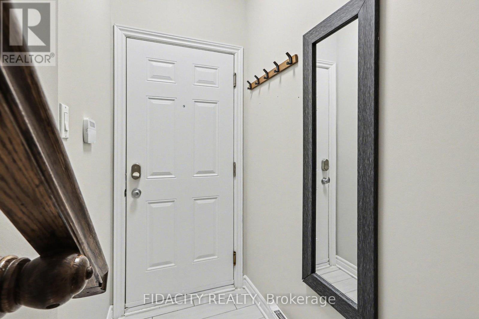 K - 139 Harthill Way, Ottawa, Ontario  K2J 5V1 - Photo 3 - X12977736