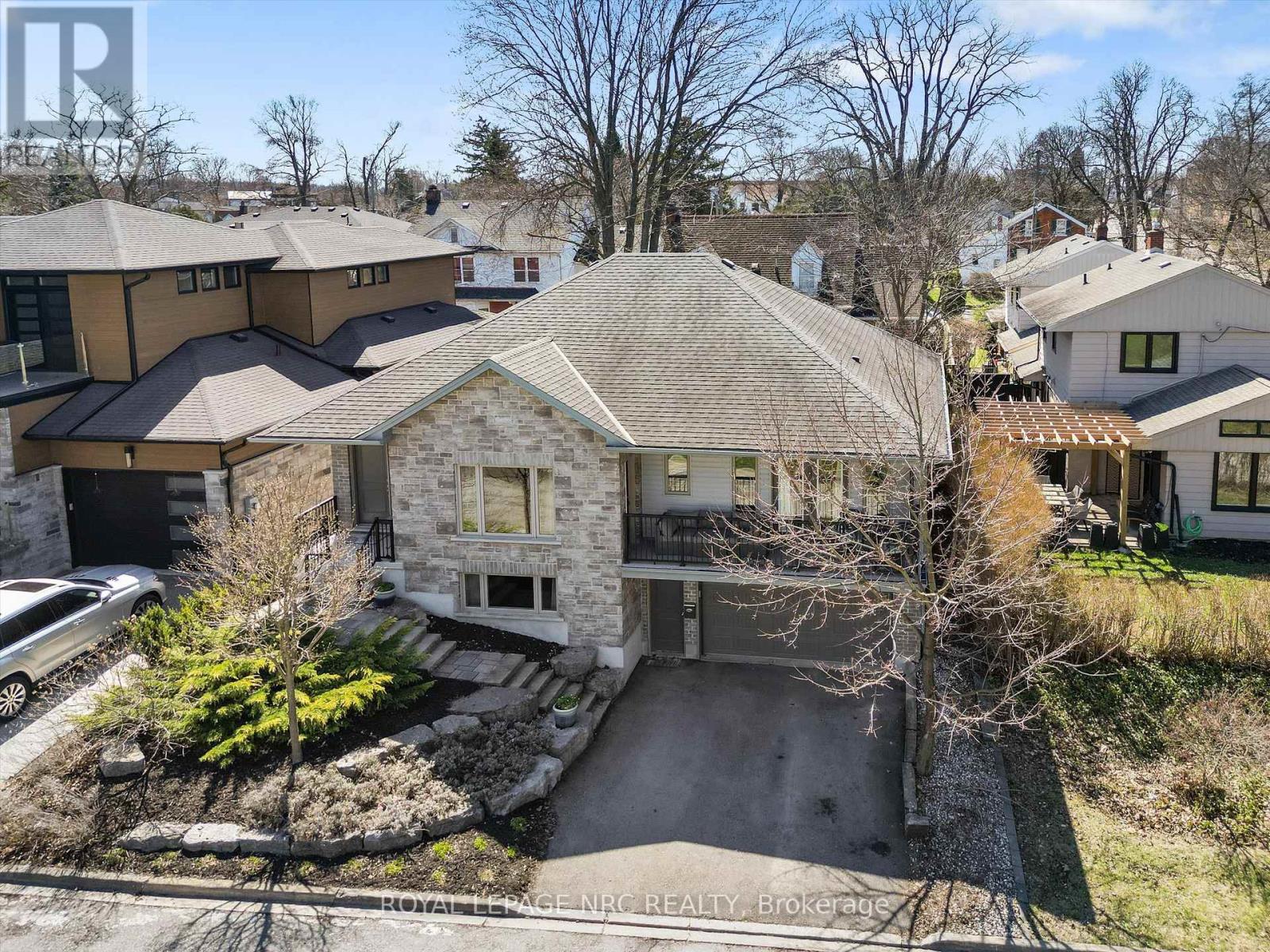 4 Rodman Hall Drive, St. Catharines, Ontario  L2S 1P2 - Photo 3 - X12977392