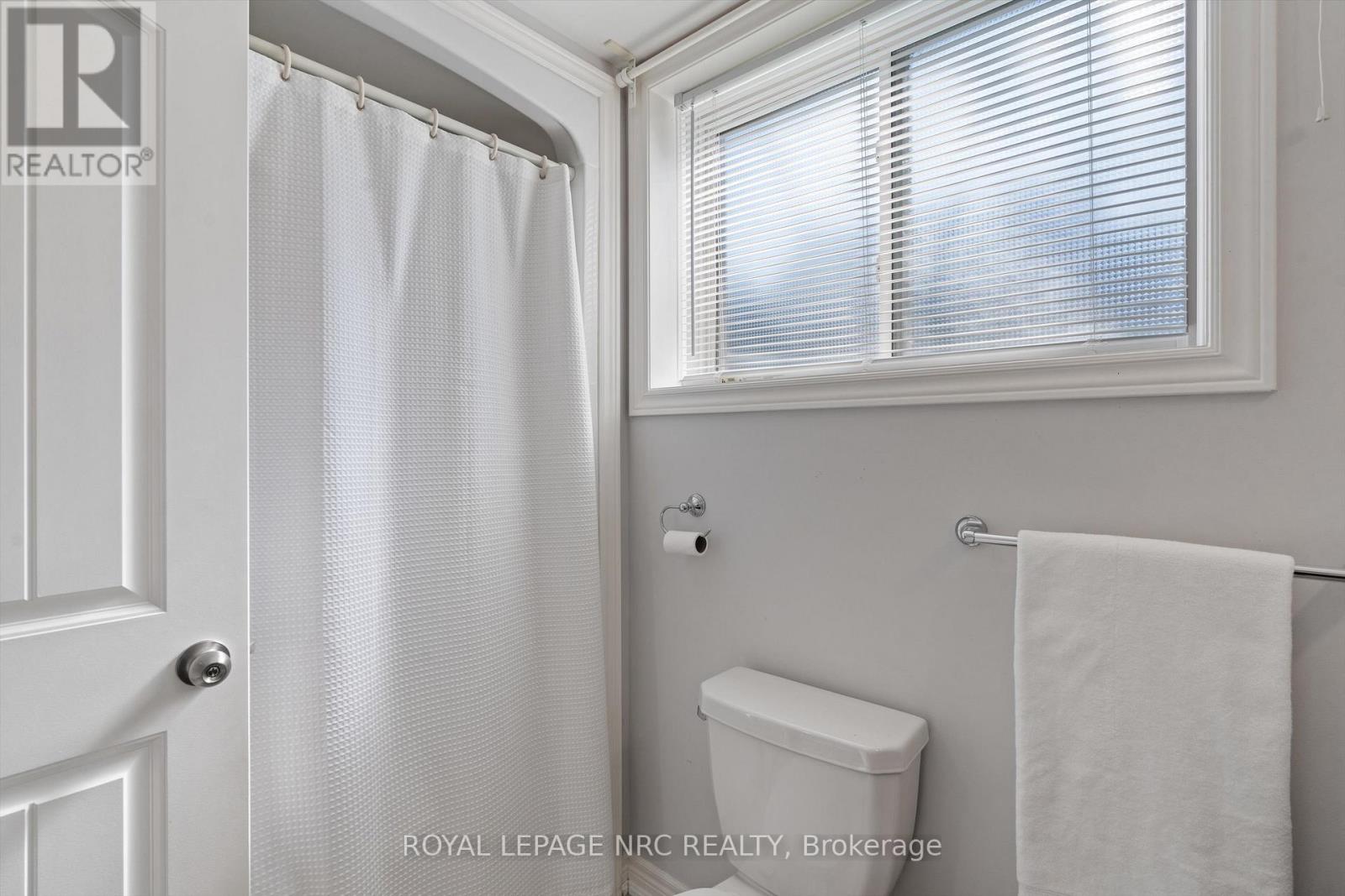 4 Rodman Hall Drive, St. Catharines, Ontario  L2S 1P2 - Photo 34 - X12977392