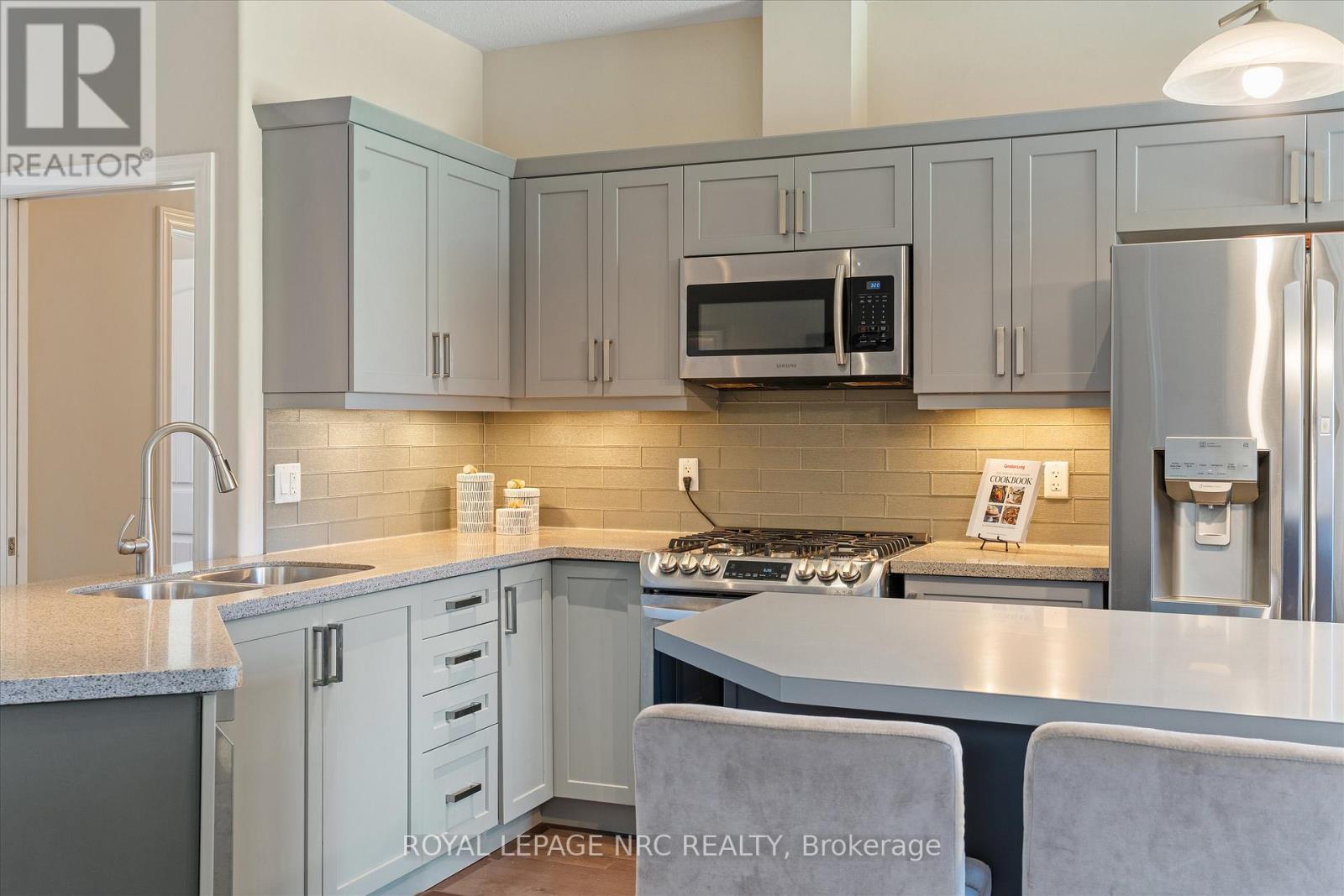 4 Rodman Hall Drive, St. Catharines, Ontario  L2S 1P2 - Photo 6 - X12977392