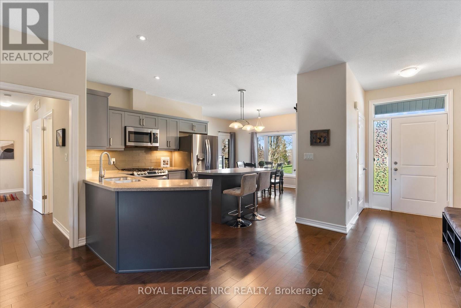 4 Rodman Hall Drive, St. Catharines, Ontario  L2S 1P2 - Photo 7 - X12977392