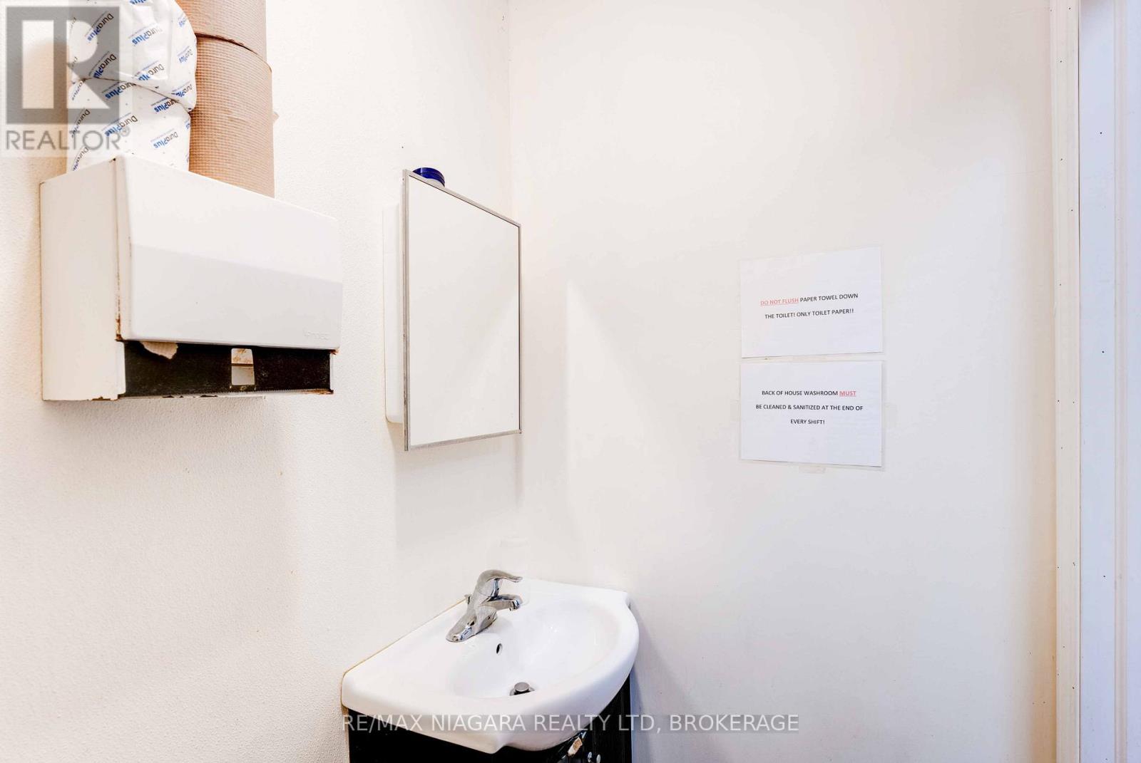 231 St. Paul Street W, St. Catharines, Ontario  L2S 2E3 - Photo 30 - X12977572