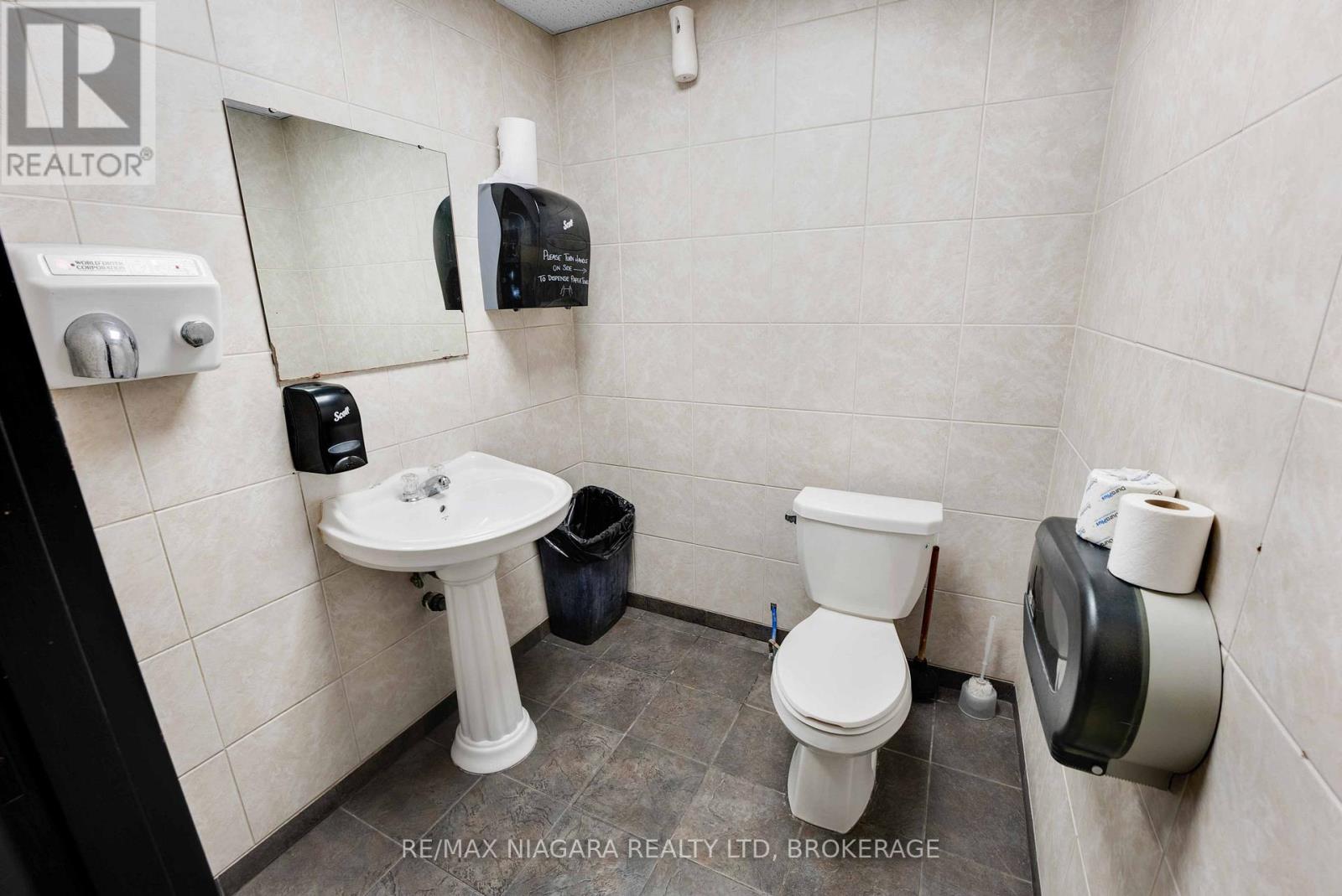 231 St. Paul Street W, St. Catharines, Ontario  L2S 2E3 - Photo 38 - X12977572