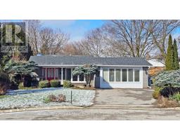 827 LEGGE COURT, Newmarket, Ontario