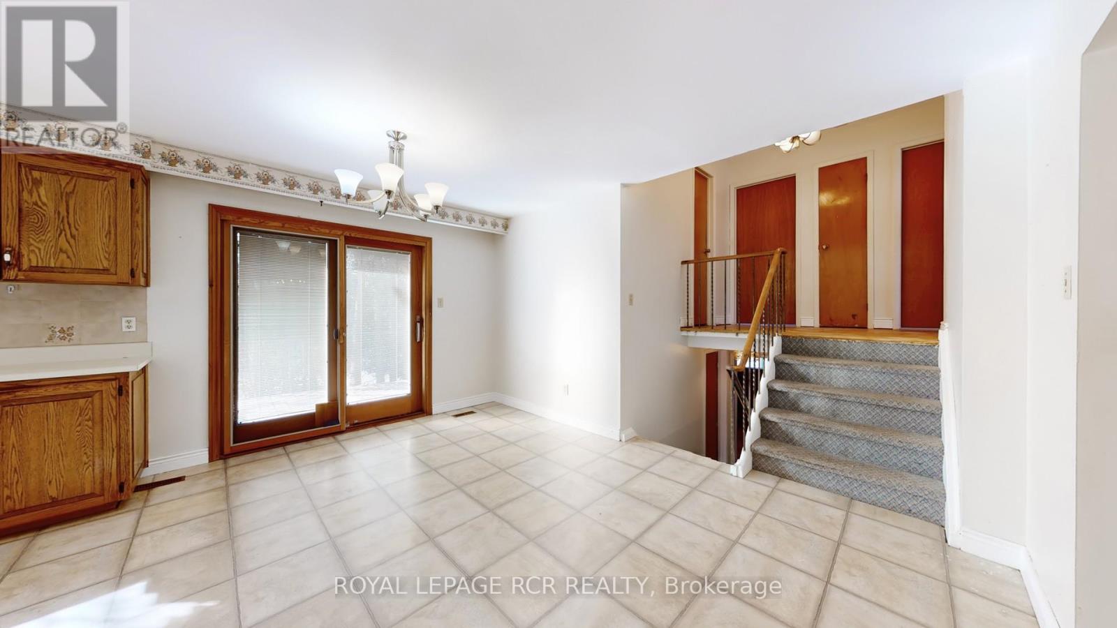 827 Legge Court, Newmarket, Ontario  L3Y 3J1 - Photo 14 - N12976762