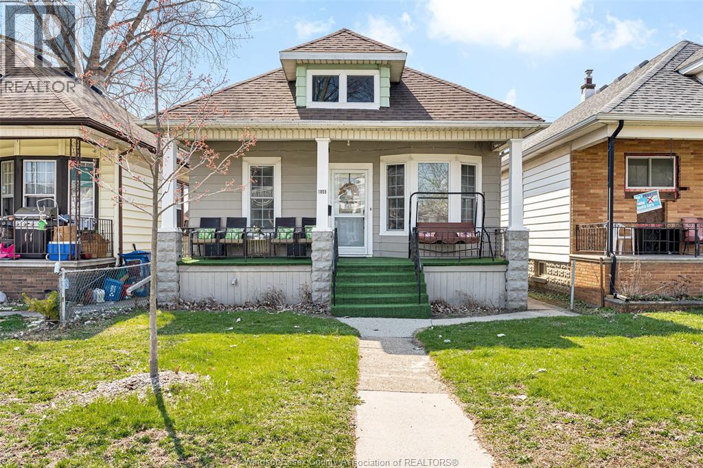 1055 HALL AVENUE, Windsor, Ontario