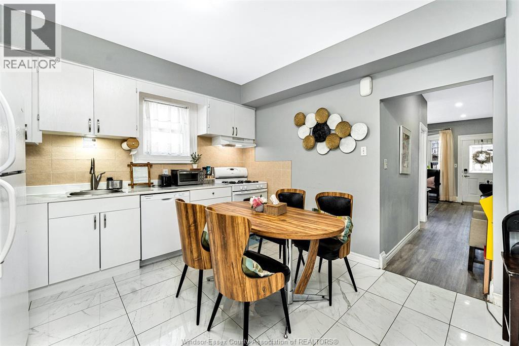 1055 Hall Avenue, Windsor, Ontario  N9A 2M6 - Photo 11 - 26007651