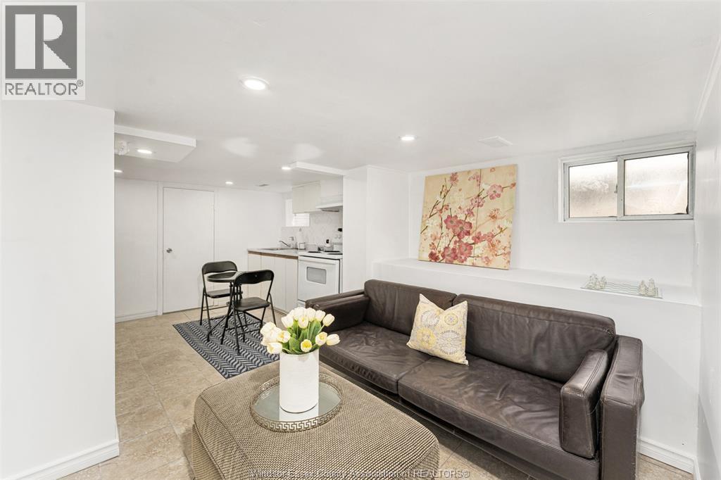 1055 Hall Avenue, Windsor, Ontario  N9A 2M6 - Photo 21 - 26007651