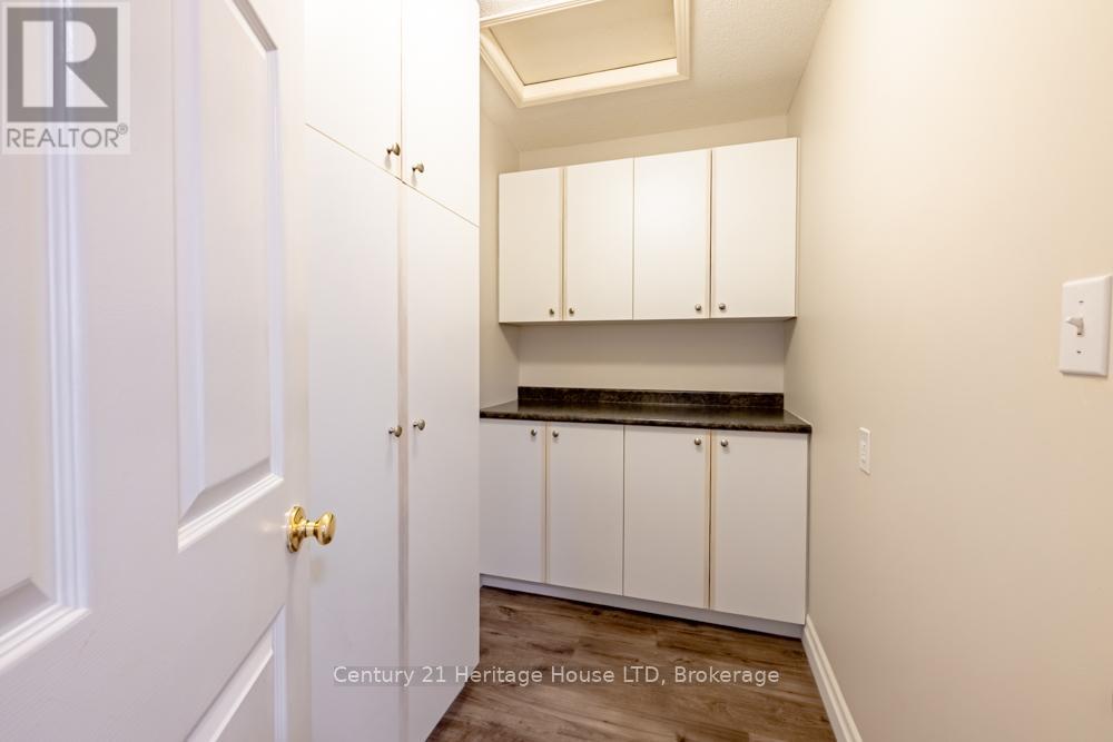 205 - 600 Carlton Street, St. Catharines, Ontario  L2M 7V9 - Photo 24 - X12976394