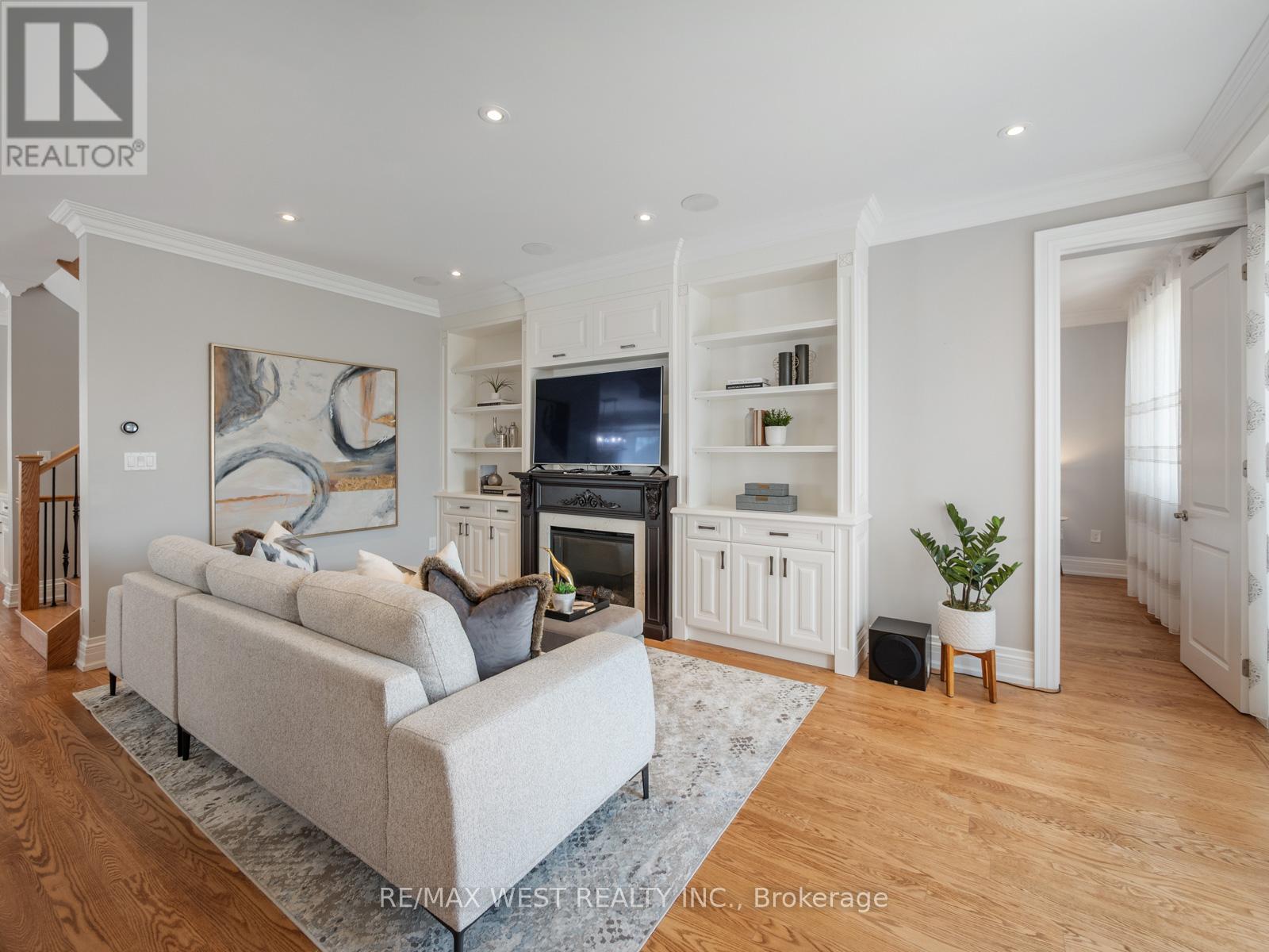 5 Paula Boulevard, Toronto, Ontario  M8W 4B5 - Photo 16 - W12977298