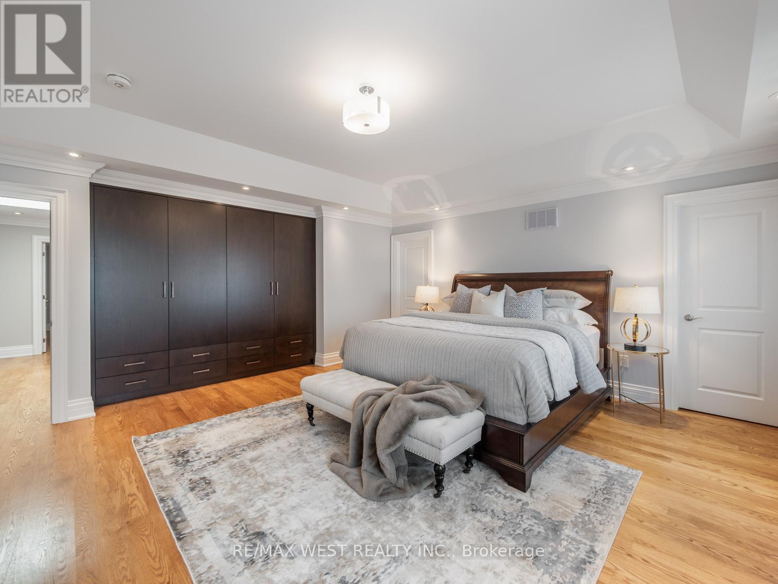 5 Paula Boulevard, Toronto, Ontario  M8W 4B5 - Photo 27 - W12977298