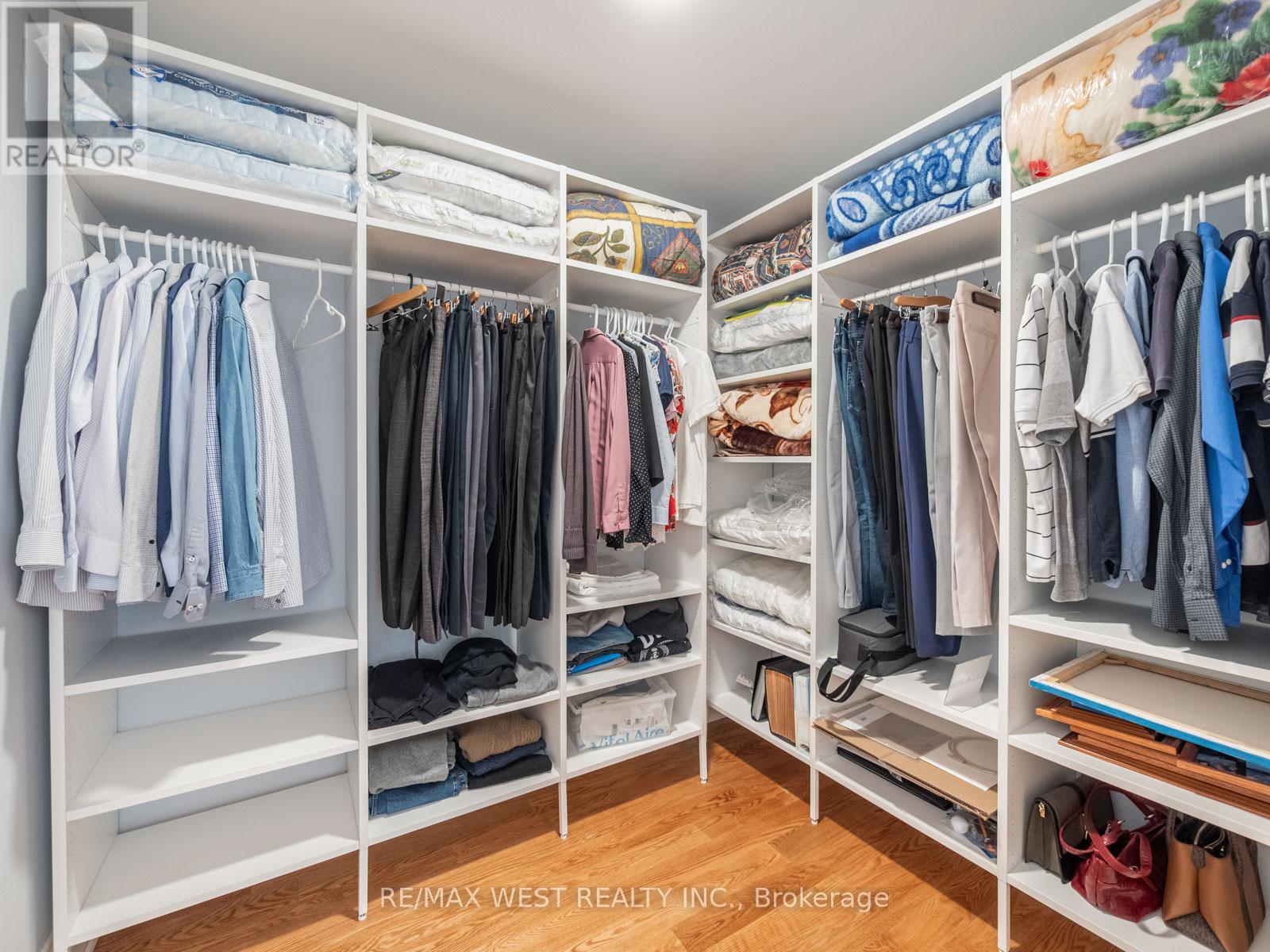 5 Paula Boulevard, Toronto, Ontario  M8W 4B5 - Photo 29 - W12977298