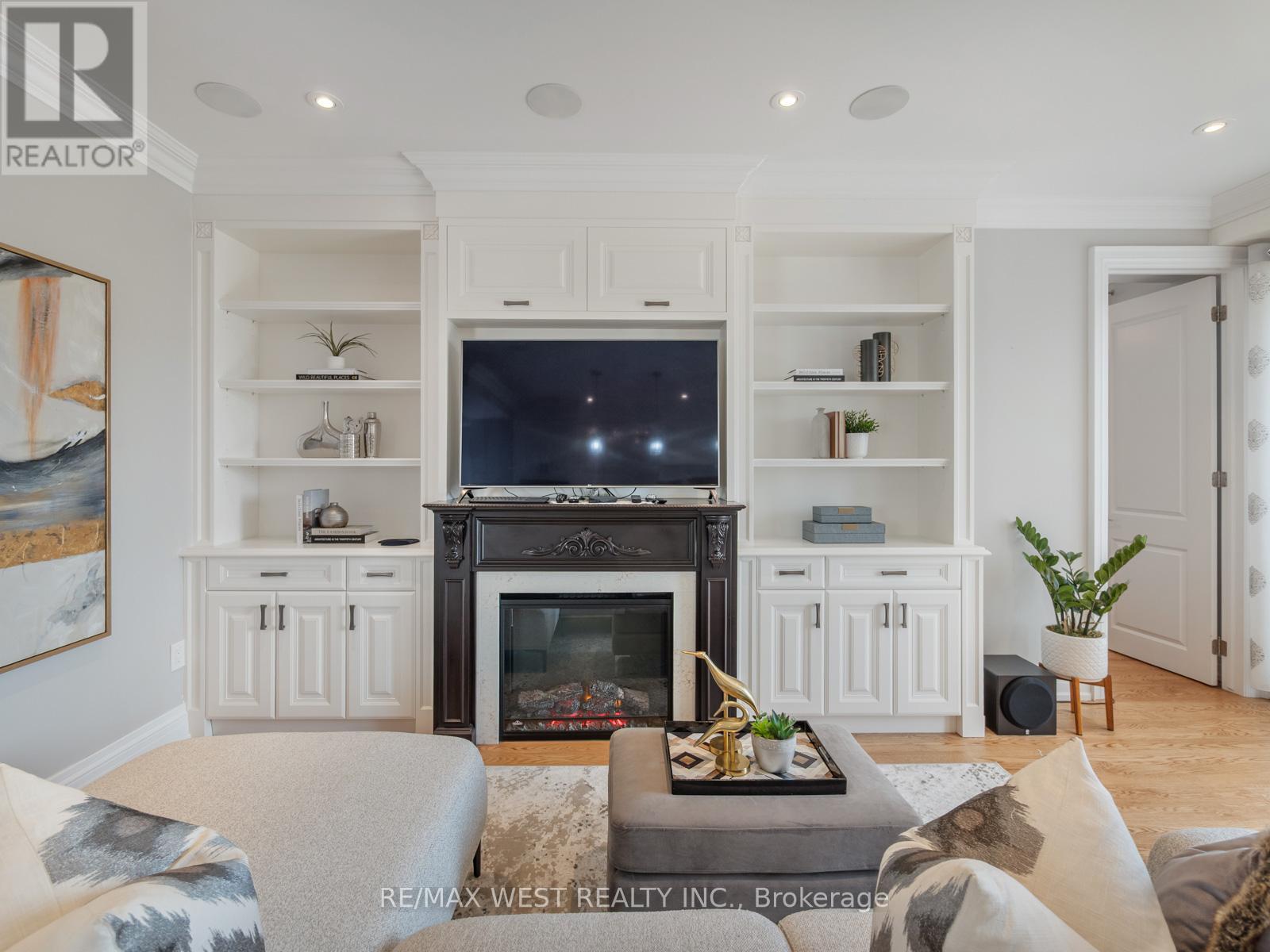 5 Paula Boulevard, Toronto, Ontario  M8W 4B5 - Photo 17 - W12977298